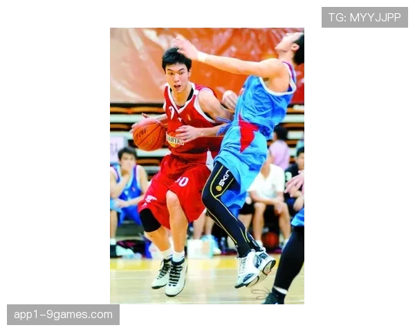 深圳一分险胜北控 史密斯身体失衡压哨命中反绝杀球 深圳一分险胜北控 史密斯身体失衡压哨命中反绝杀球