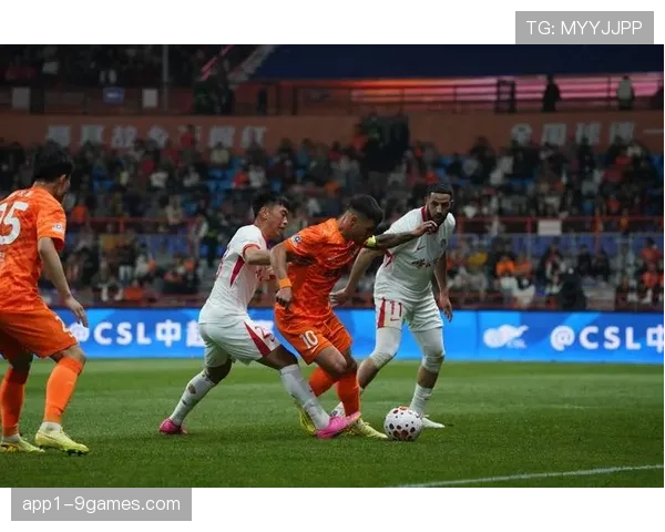 深圳新鹏城主场负于云南玉昆 对攻大战打入七球